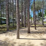 Mobil-home Confortable Avec Terrasse Pour 4 Personnes - Api-1-52-831 Camping *