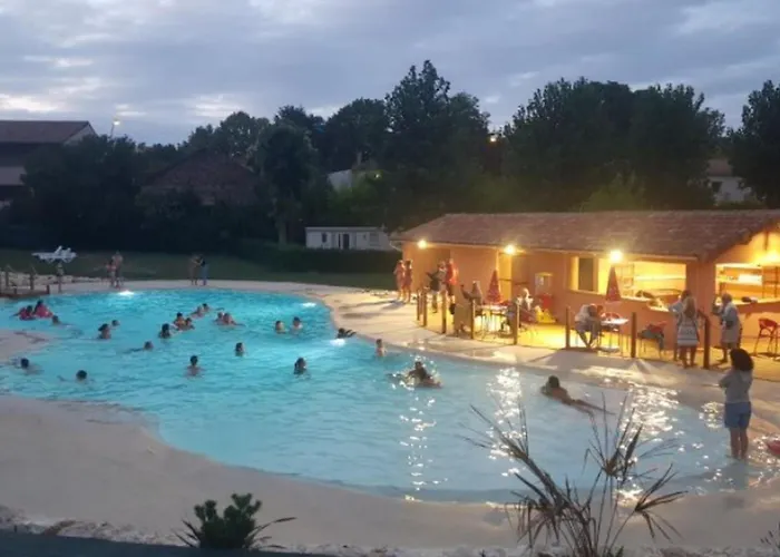 Mobil-home Confortable Avec Terrasse Pour 4 Personnes - Api-1-52-831 Gondrin