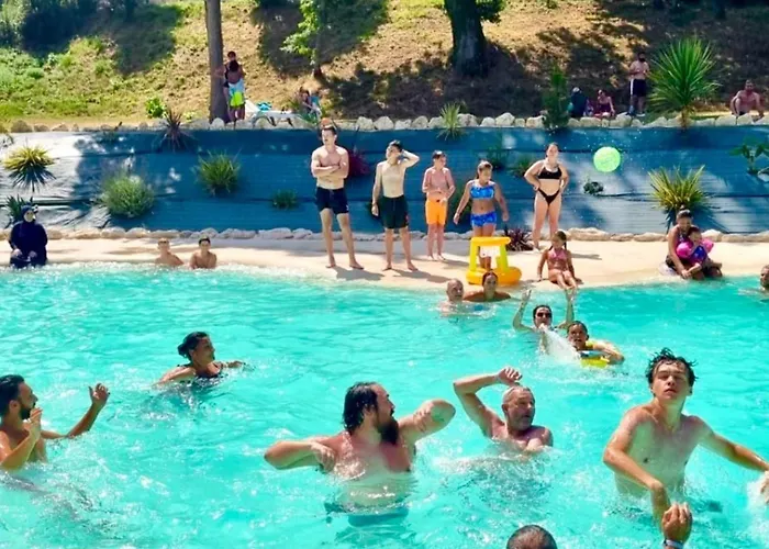 Mobil-home Confortable Avec Terrasse Pour 4 Personnes - Api-1-52-831 مكان تخييم Gondrin